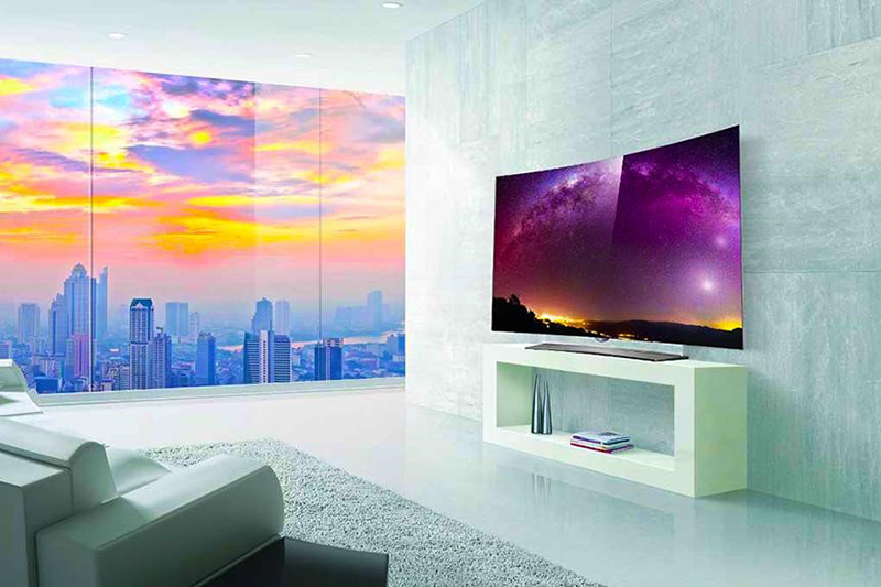 Người dùng TV OLED có thể thoải mái tận hưởng hình ảnh hiển thị vào bất kỳ vị trí nào